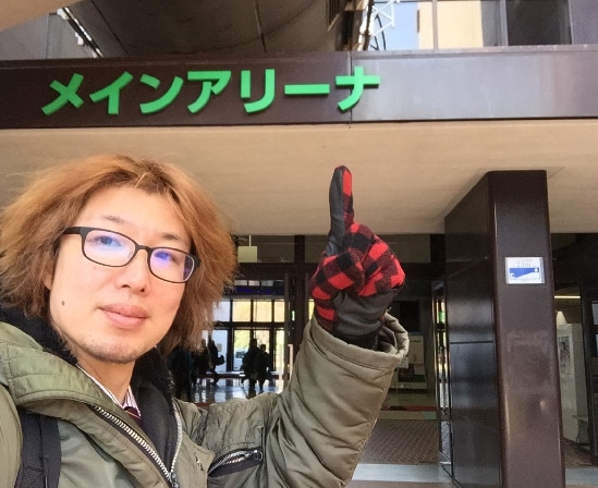 横須賀市総合体育館メインアリーナの正面玄関はこちら