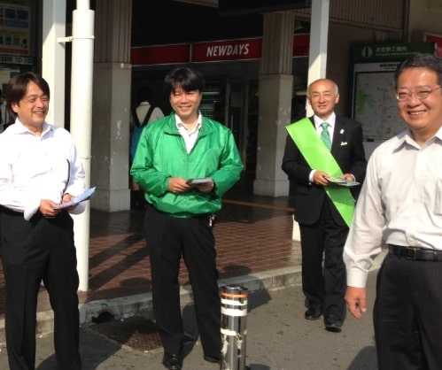 左から、渡辺議員、西郷議員、広川さん、松岡議員。みんな、超笑顔。