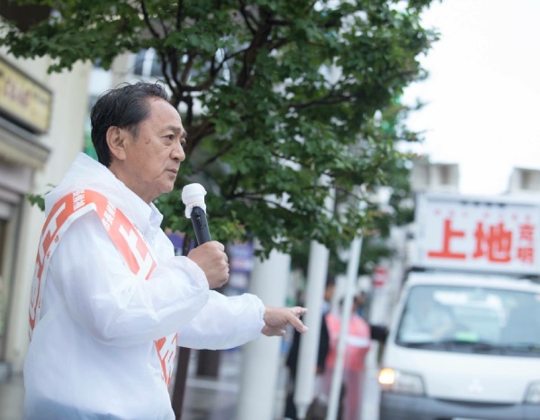 雨にも負けず、上地克明・市長候補は横須賀を駆け巡ります！